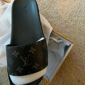 Authentic LV men slides